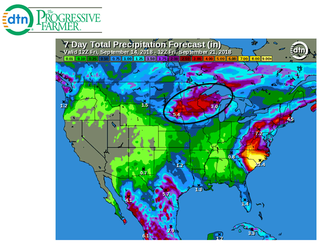 Moderate to heavy rain in the northern Midwest poses a significant threat to harvest progress during the next week. (DTN graphic)
